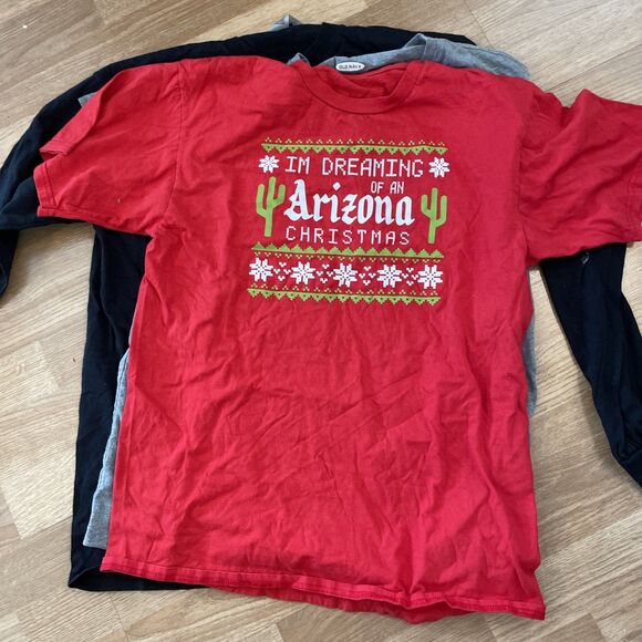 Mens Christmas Shirt LOT Size Medium Lot Of 4 Tees Crew Neck - Picture 4 of 9